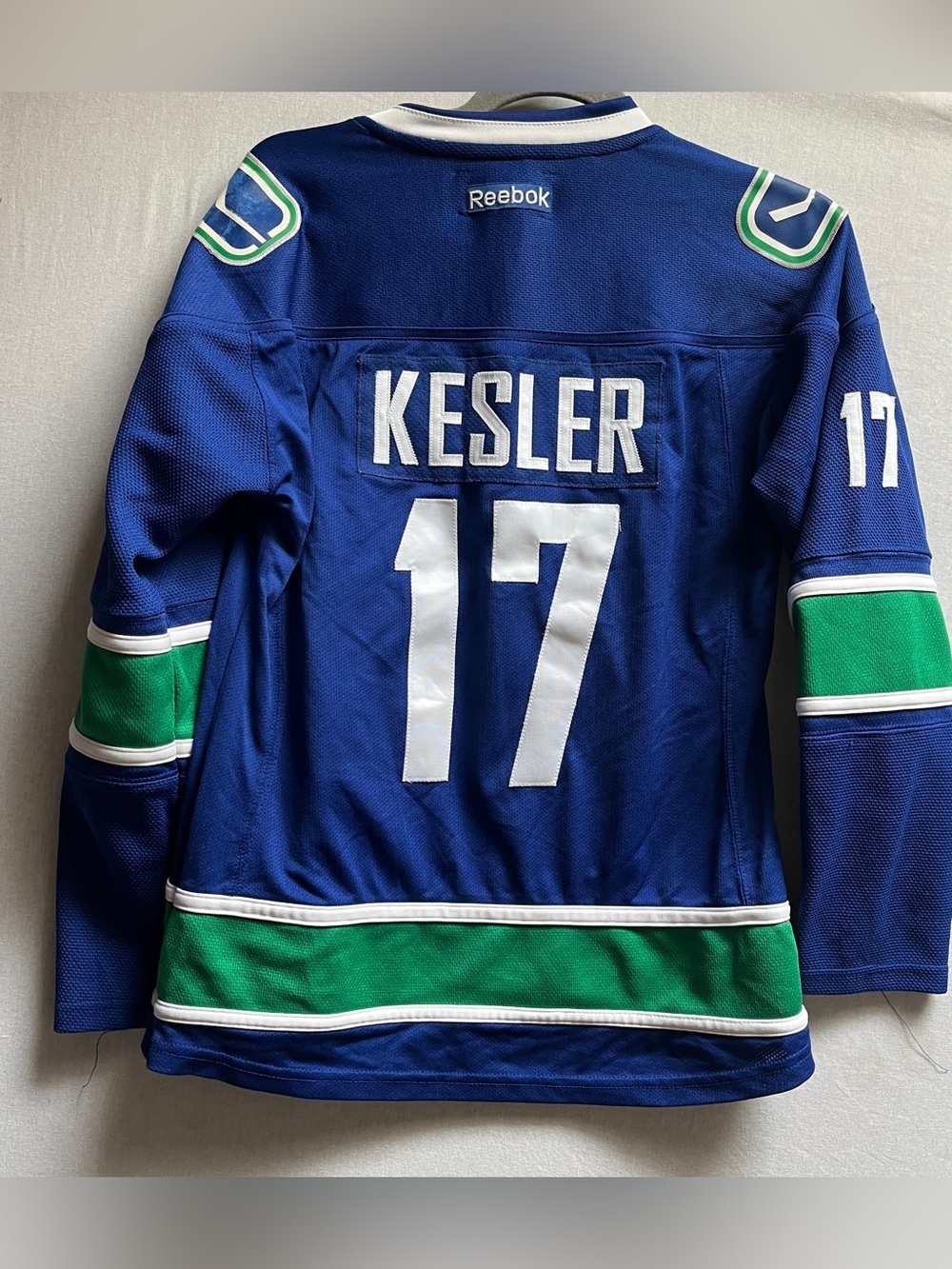 Reebok Kesler #17 Vancouver Canucks Hockey Jersey Sz S